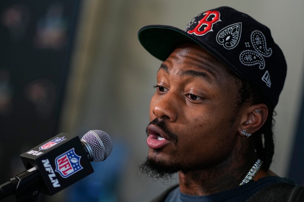 Patriots to Cut Star Receiver Stefon Diggs After Super Bowl Season