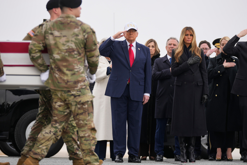 President Trump Honors 6 Fallen Soldiers at Dover Air Force Base