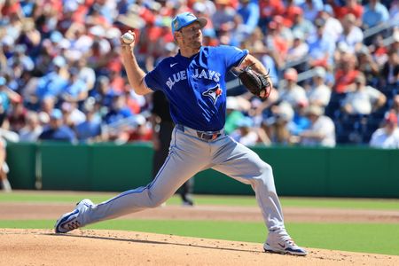 Veteran Pitcher Scherzer Dominates in Spring Training Return with Blue Jays