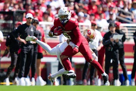 Cardinals Re-Sign RB James Conner After Contract Restructure
