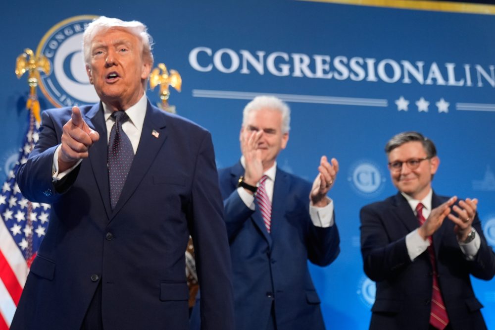 GOP Leaders Split on Midterm Strategy as Trump Pushes Voting Bill