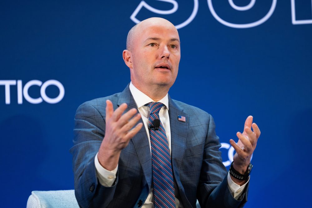 Utah Battles Federal Government Over Smartphone Betting Apps