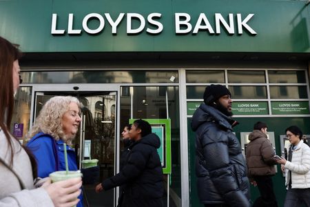 UK Bank Lloyds Apologizes After Privacy Breach Shows Wrong Account Data