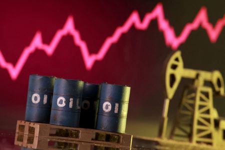 Global Energy Agency Eyes Record Oil Reserve Release to Combat Price Surge