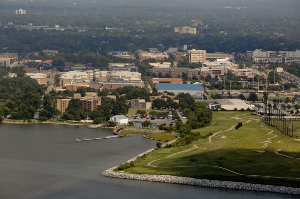 Shooting at Virginia University Leaves 2 Injured, Gunman Dead