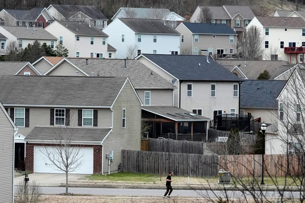 Mortgage Rates Jump to 6.11% as Middle East Tensions Rattle Bond Markets