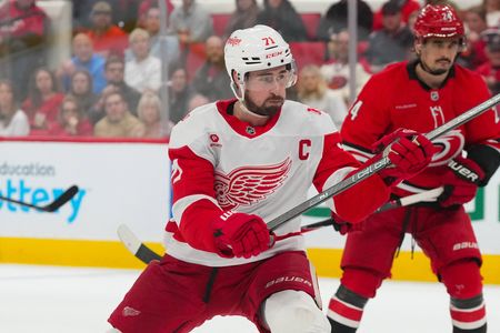 Detroit Red Wings Lose Captain Larkin, Forward Copp to Leg Injuries