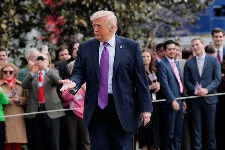 Trump Says US Ready to Protect Ships in Persian Gulf if Necessary