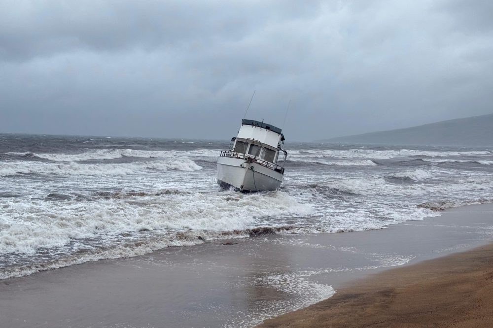 Severe Windstorm Leaves Nearly Half Million Without Power Across Midwest