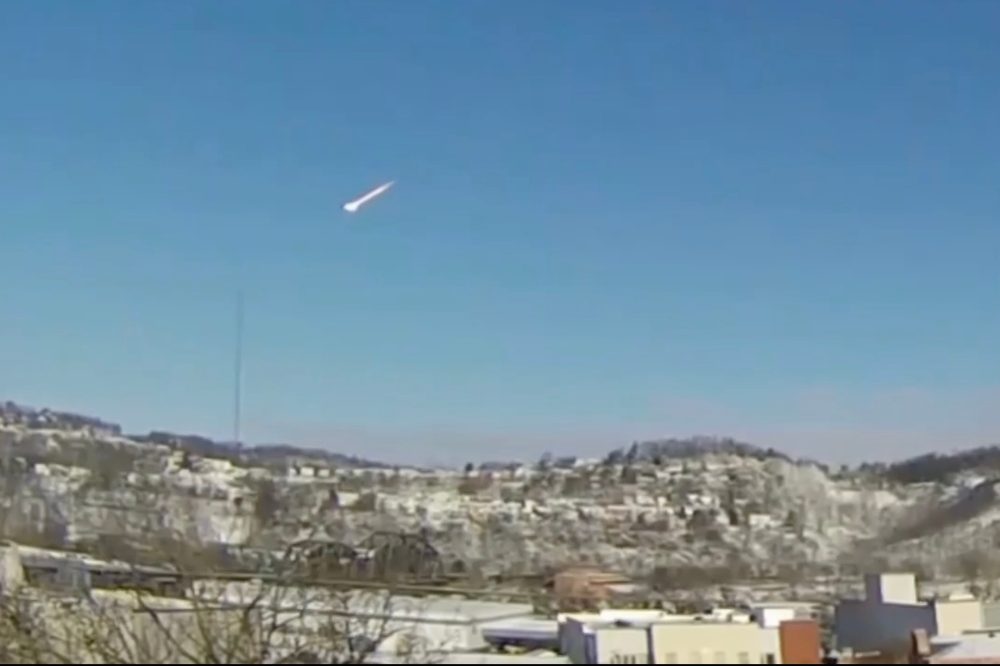 Bright Fireball Over Cleveland Rattles Homes, Visible Across Multiple States