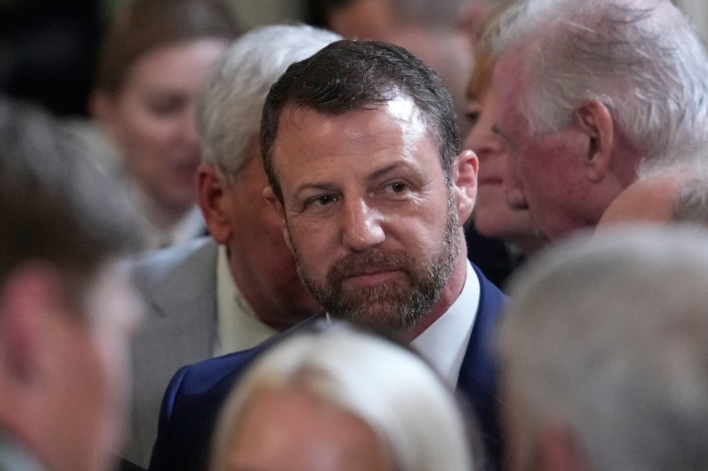 Oklahoma Senator Mullin Faces Confirmation Hearing for Homeland Security Chief