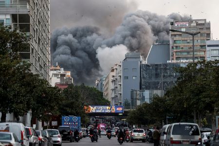World Economy Beats Forecasts for 14 Months Straight Despite War Concerns