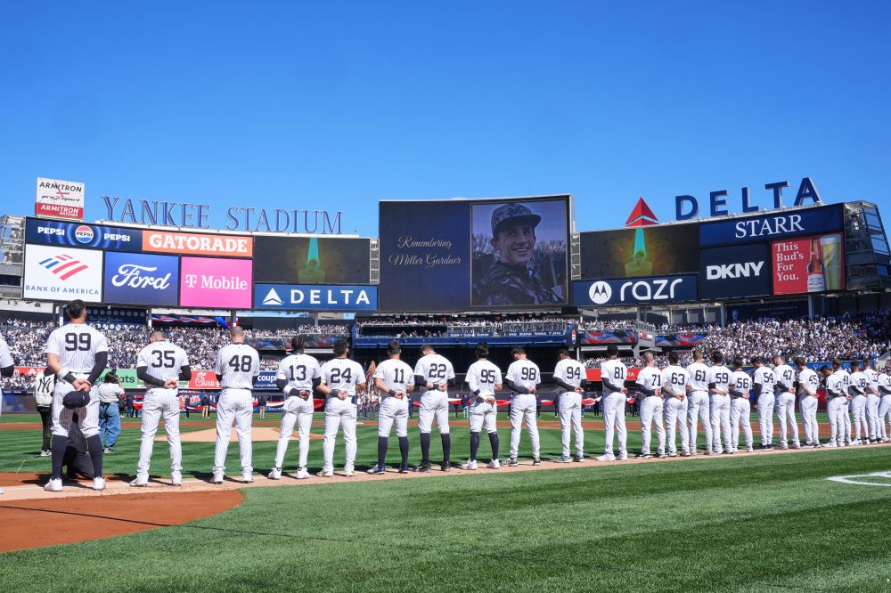 Ex-Yankees Player Files Lawsuit Over Son’s Death at Costa Rica Resort