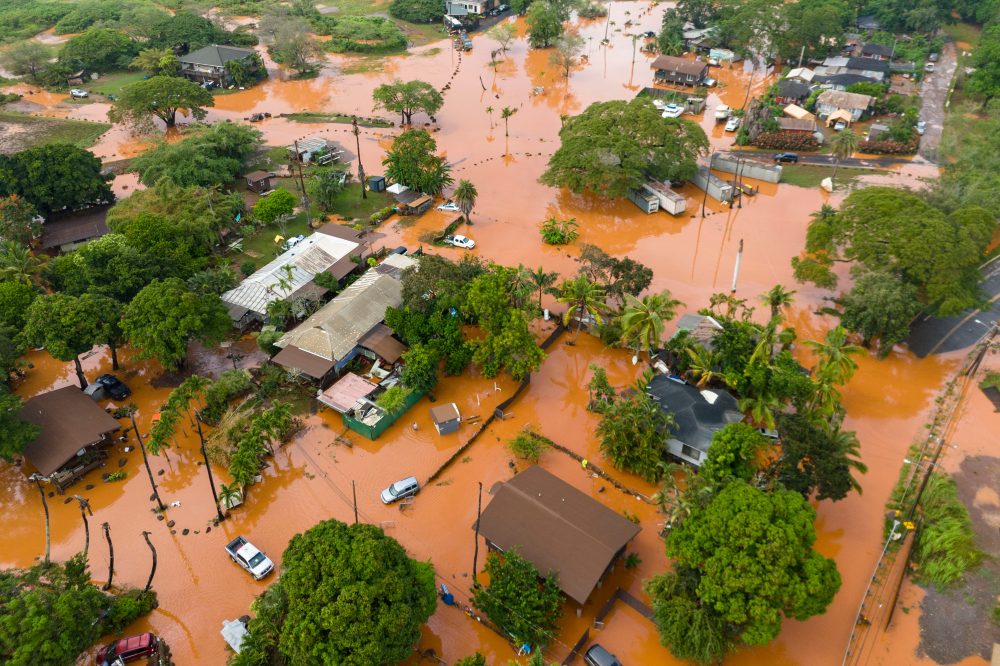 Hawaii Battles Worst Flooding in Two Decades as More Rain Approaches