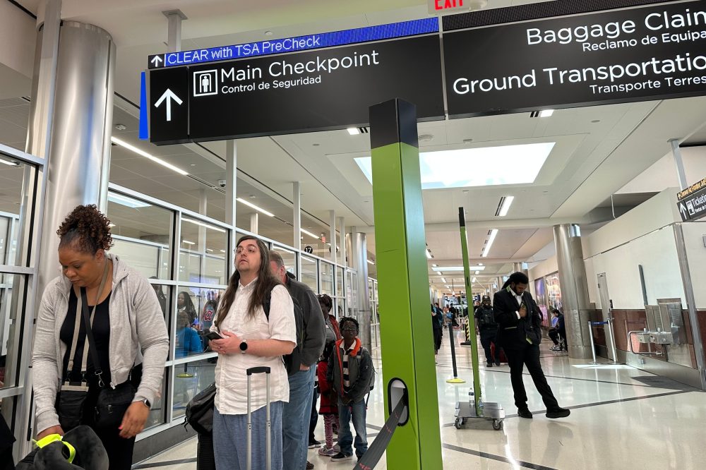 Airport Travelers Demand TSA Workers Get Paid as Security Lines Grow Longer
