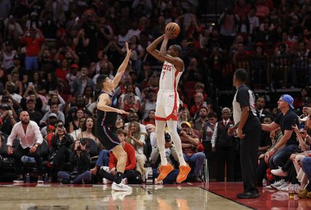 Durant Climbs to 5th All-Time in Scoring as Rockets Edge Heat in Thriller