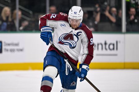Colorado Captain Landeskog Makes Comeback Against Washington After Injury