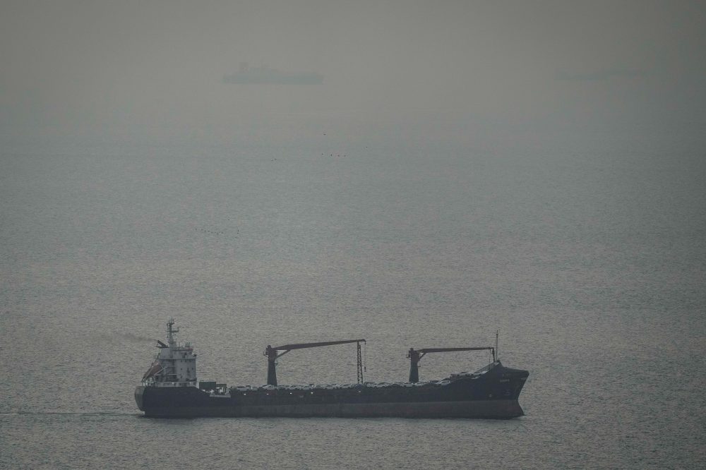 Trump Issues 48-Hour Ultimatum to Iran Over Blocked Shipping Lane