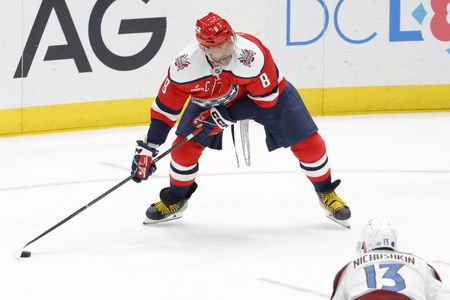 Capitals’ Ovechkin Makes NHL History with 1,000th Career Goal