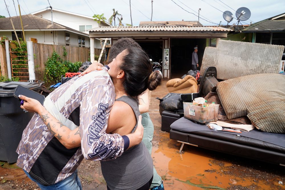 Hawaii Devastated by Worst Flooding in 20 Years, Damage Could Exceed $1 Billion