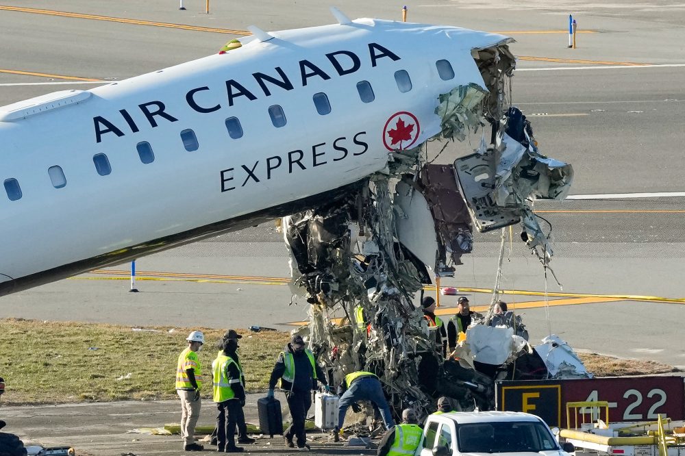 Minute-by-Minute: How LaGuardia Airport Crash Unfolded in Seconds