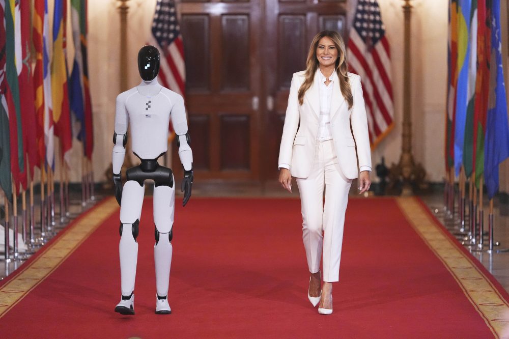 Robot Makes History at White House Education Summit Hosted by First Lady