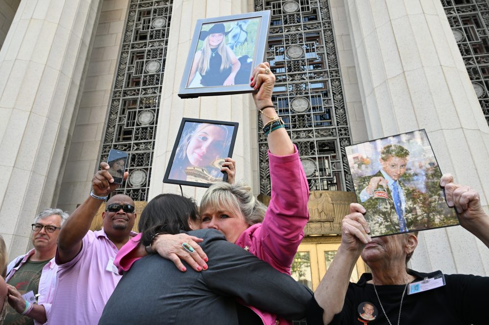 Major Jury Verdicts Hold Meta, YouTube Liable for Harming Children