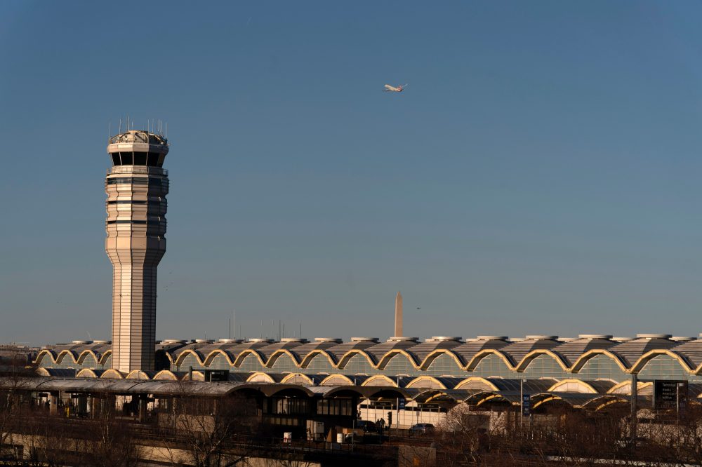 Aviation Safety Bill Gets Federal Support, But Crash Families Want Stricter Rules