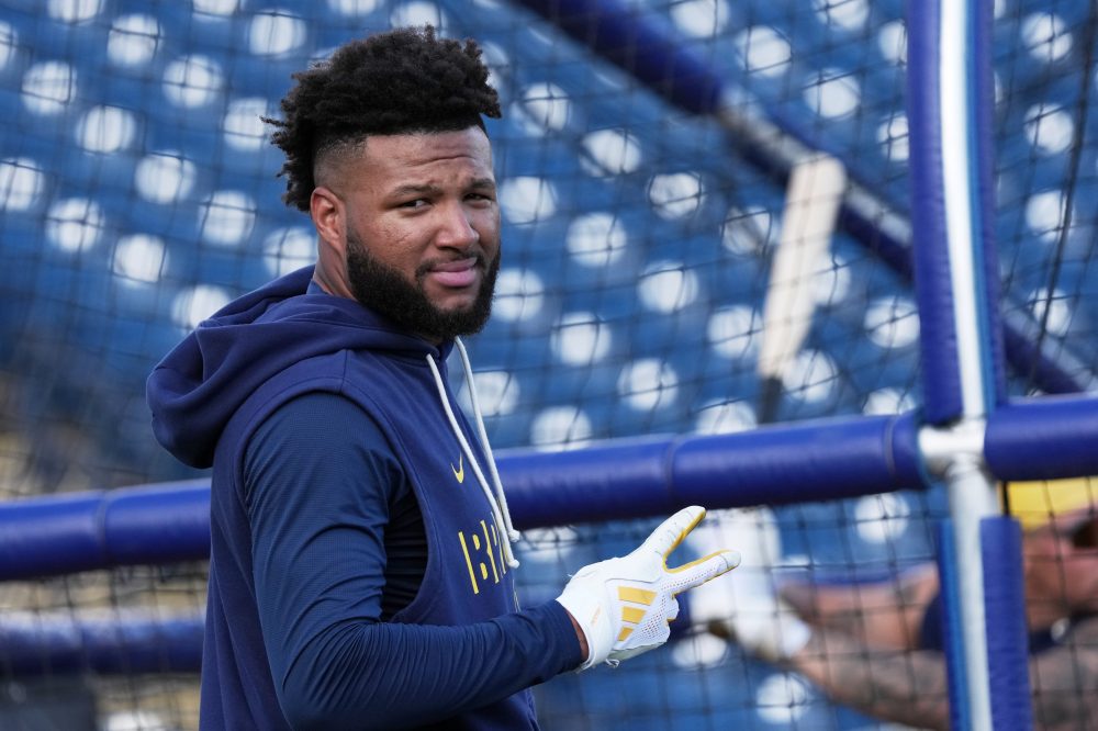 Milwaukee Brewers Star Chourio Sidelined with Broken Hand to Start Season