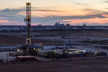 Private Energy Companies Lead Global Fracking Expansion While Public Firms Stay Cautious