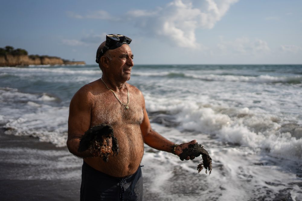 Major Gulf Oil Spill Spreads 373 Miles, Contaminates Mexican Wildlife Reserves