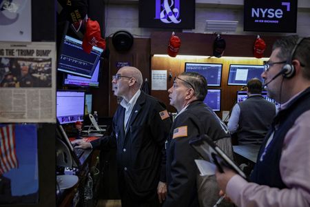 Stock Market Funds See Biggest Weekly Investment Surge in Four Months