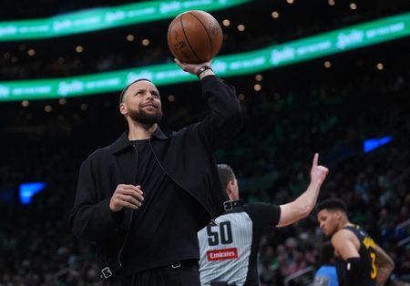 Curry’s Knee Recovery Continues, Warriors Face Playoff Timeline Crunch