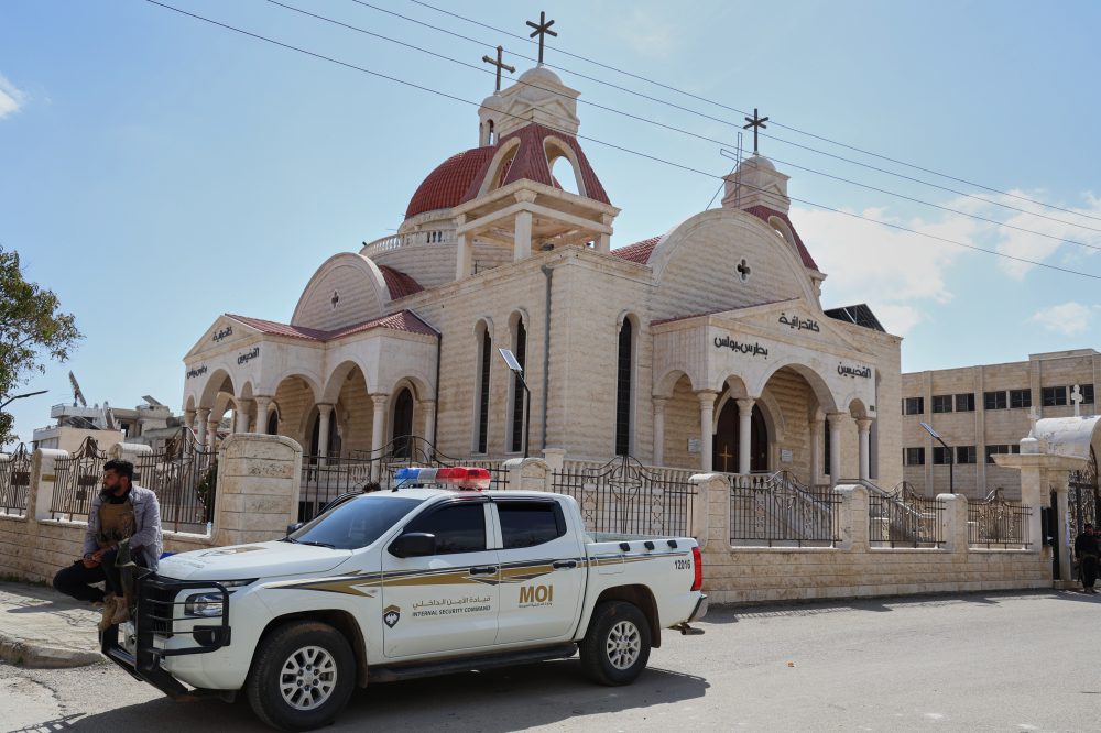 Religious Violence Erupts in Syrian Christian Town Following Personal Dispute