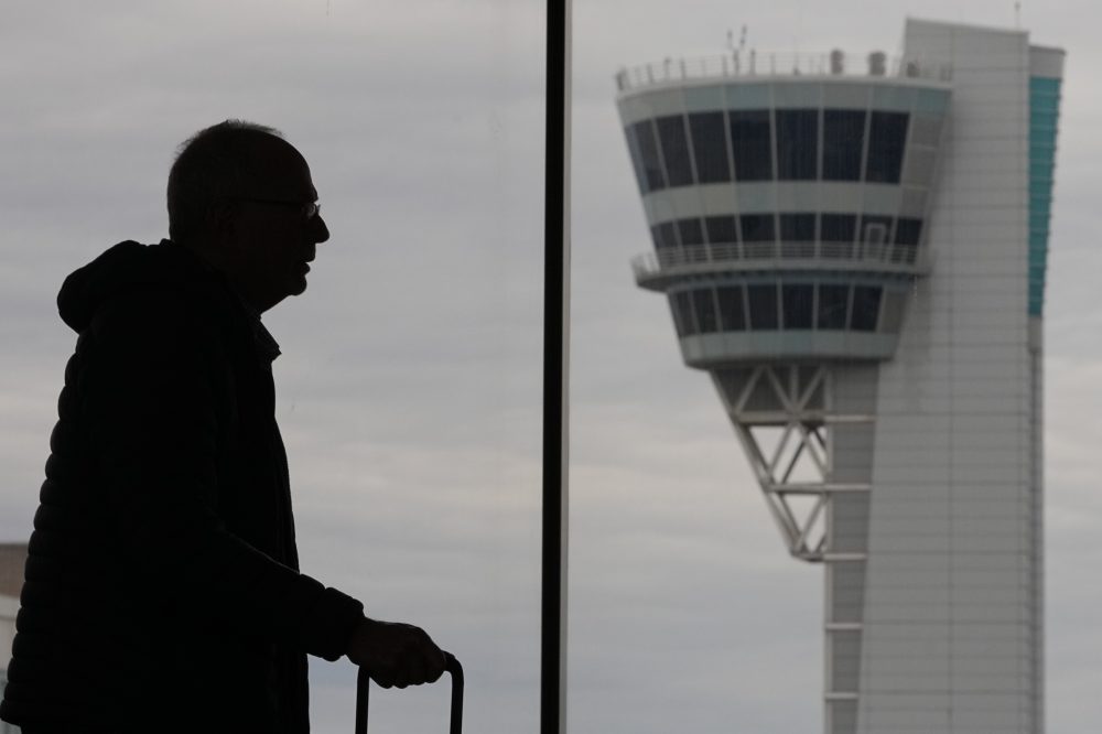 Airport Security Lines Begin Improving as TSA Workers Receive First Paychecks