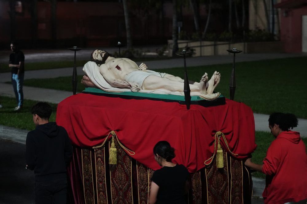 Christians Observe Solemn Good Friday Traditions Across Denominations