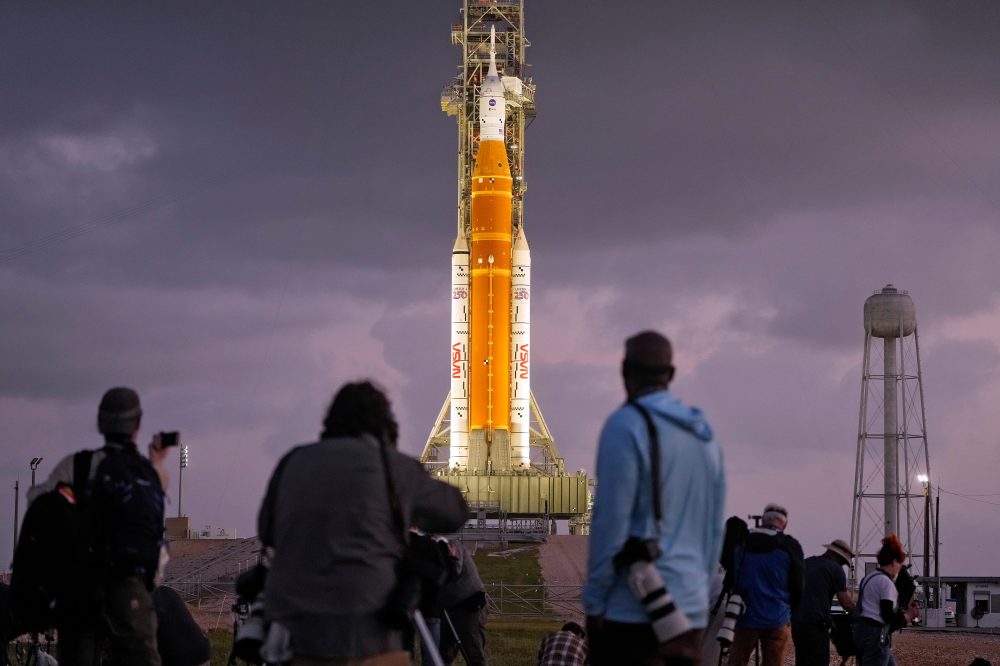 NASA Begins Fueling Rocket for First Moon Mission Since 1972
