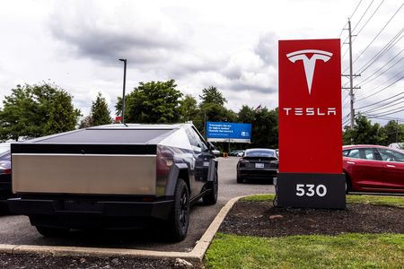 Tesla Vehicle Sales Fall Short of Projections in First Quarter