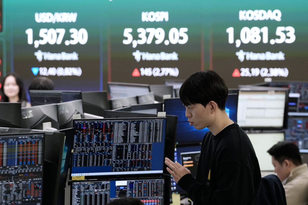 Crude Oil Prices Jump Over 11% as Iran Conflict Concerns Shake Global Markets