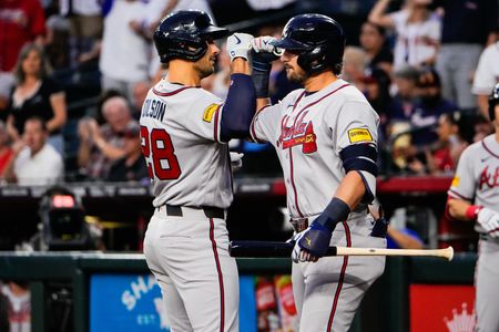Braves Demolish Diamondbacks 17-2 Behind Explosive Fifth Inning