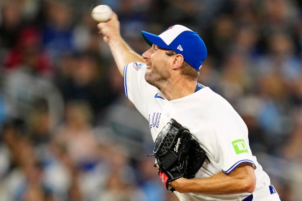 Veteran Pitcher Max Scherzer Exits Early in Blue Jays Loss to Dodgers