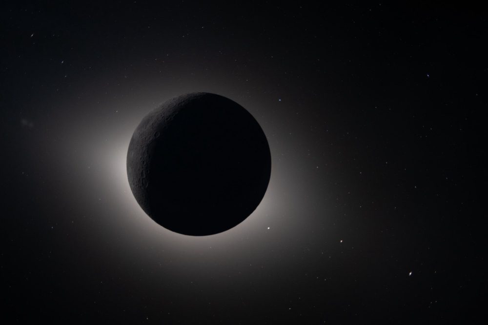 Artemis II Crew Makes History with Spectacular Lunar Flyby Images