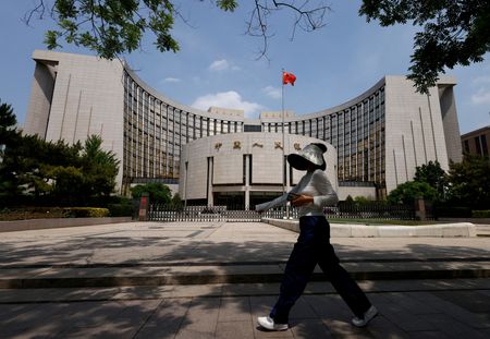 Major Banks Drop China Interest Rate Cut Predictions Amid Economic Stability