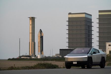 Elon Musk’s SpaceX Eyes Record $1.75 Trillion IPO Valuation