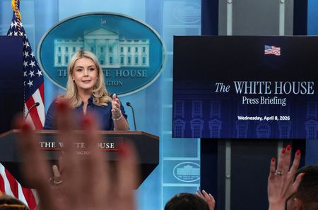 White House: Trump Wants Strait of Hormuz Open Without Fees for Ships