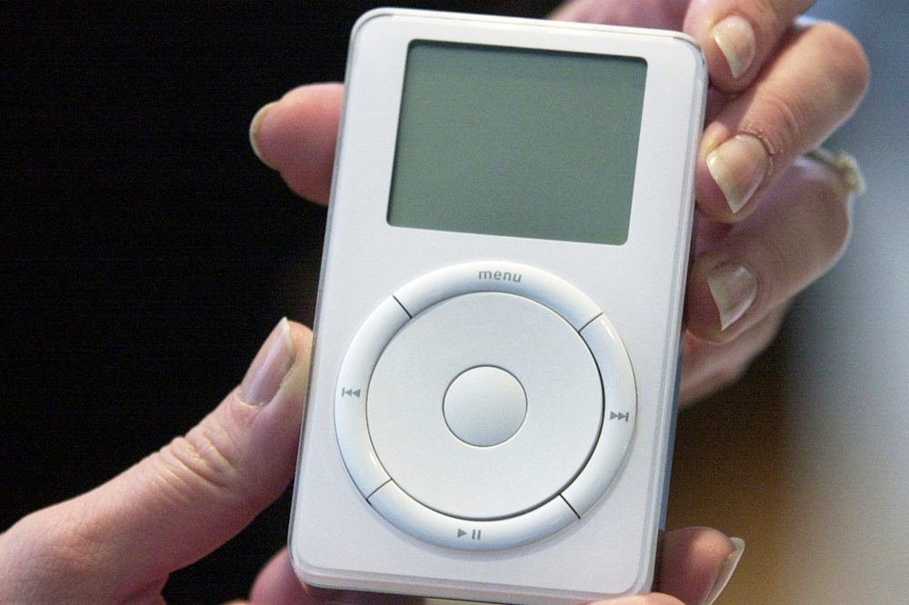 Young People Bringing Back iPods to Escape Smartphone Distractions