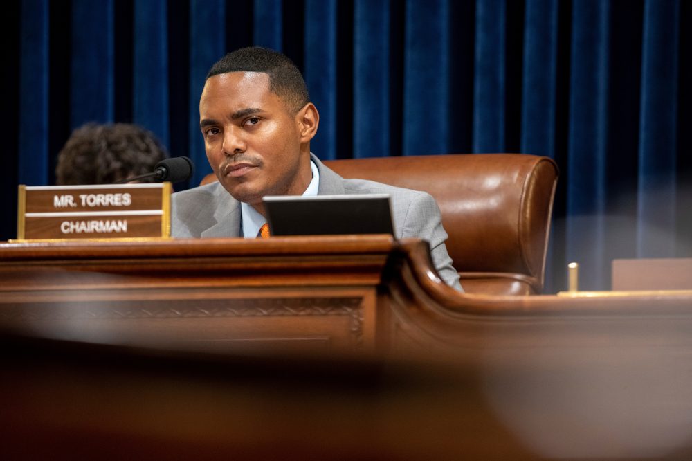 Lawmakers Demand Investigation Into Suspicious Betting Platform Trades