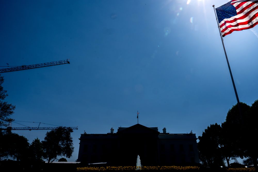 Trump Unveils Design for 250-Foot Golden Arch Monument in Washington D.C.