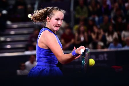 18-Year-Old Russian Tennis Star Advances to Linz Semifinals