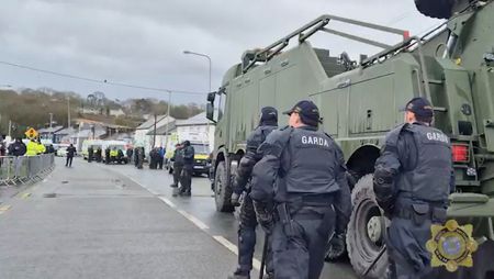 Dublin Police Remove Fuel Price Protesters After 5-Day Traffic Standstill